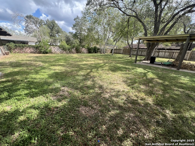 Listing photo id 4 for 400 Randall E