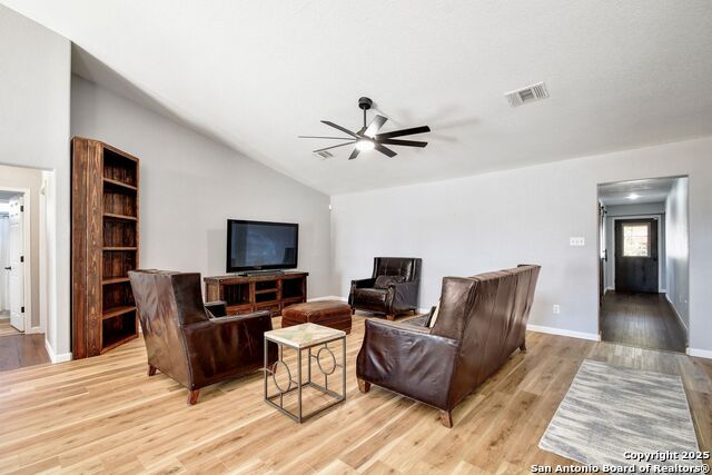 Image 10 of 26 For 1265 Bob White