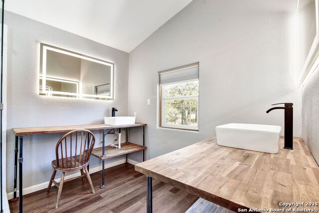 Image 16 of 26 For 1265 Bob White