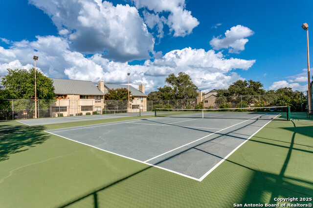 Image 17 of 20 For 11843 Braesview 713