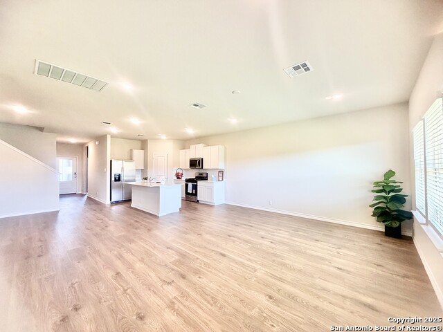 Image 15 of 46 For 21050 Gravel Keep