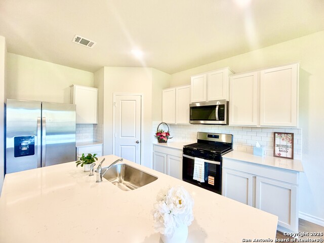 Image 18 of 46 For 21050 Gravel Keep