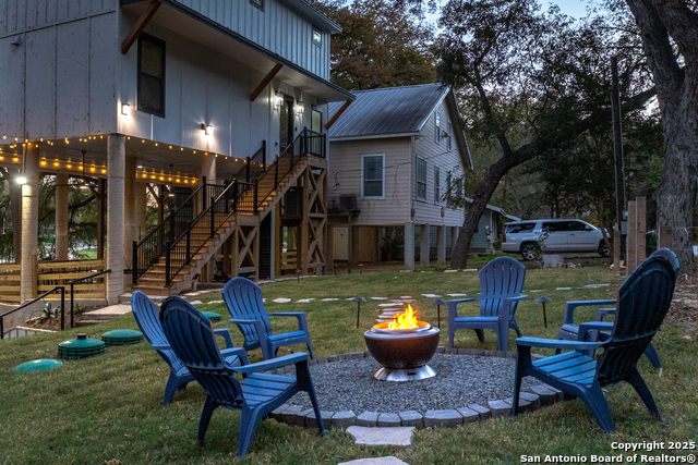 Listing photo id 0 for 6790 River  