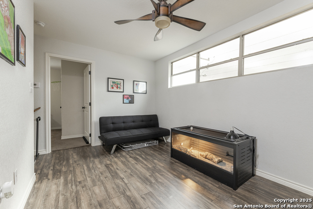 Image 20 of 25 For 752 Crestview