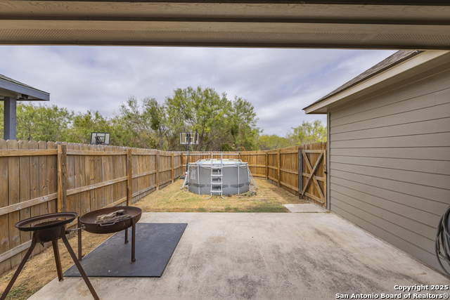 Image 23 of 25 For 752 Crestview