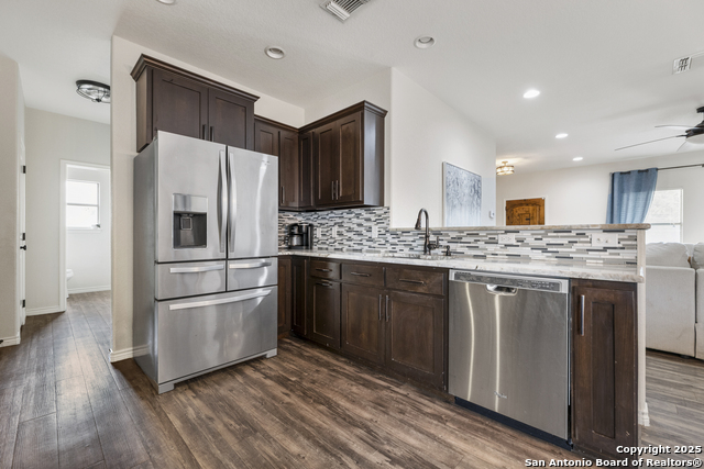 Image 5 of 25 For 752 Crestview