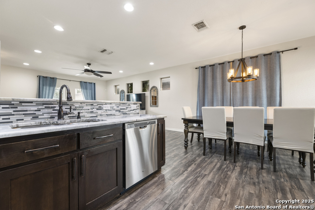 Image 6 of 25 For 752 Crestview