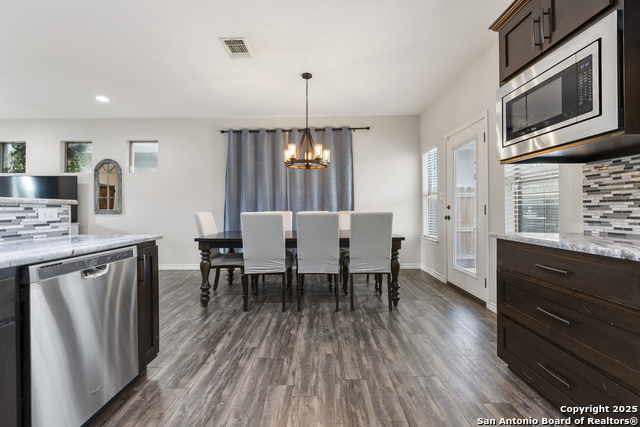 Image 7 of 25 For 752 Crestview