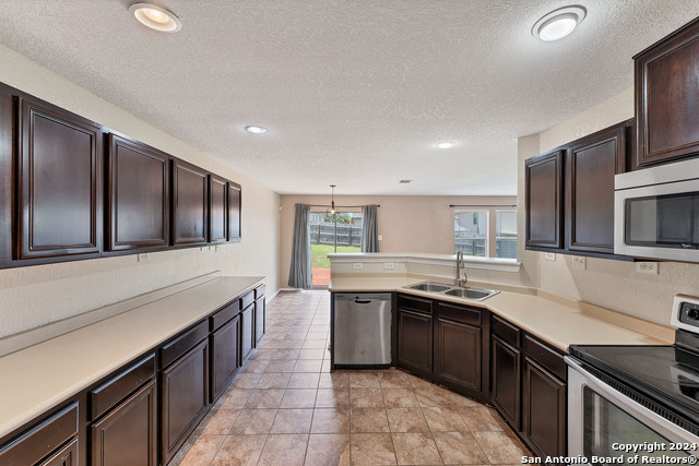 Image 10 of 43 For 5757 Columbia Dr