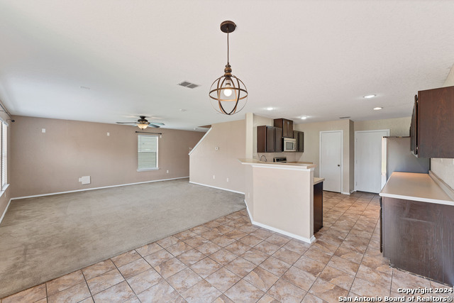 Image 11 of 43 For 5757 Columbia Dr