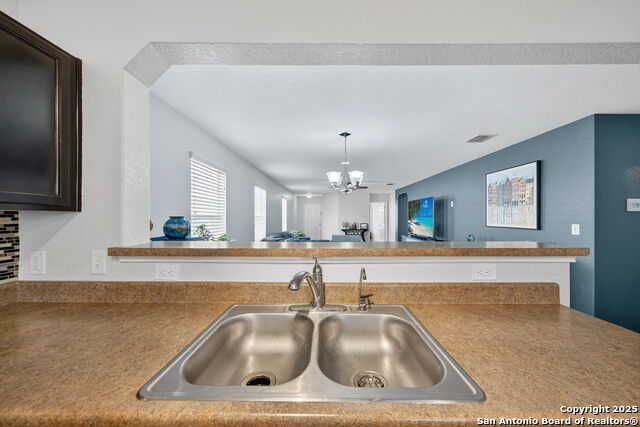 Listing photo id 9 for 3407 Bisley Pass