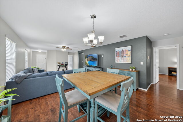 Listing photo id 13 for 3407 Bisley Pass