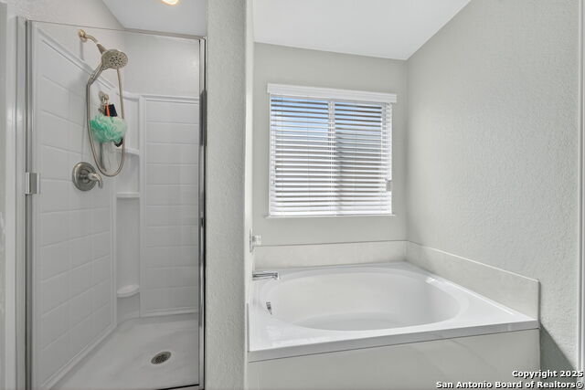 Listing photo id 18 for 3407 Bisley Pass