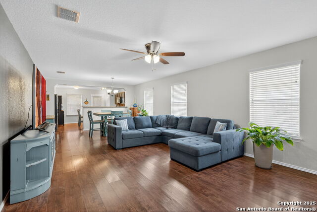 Listing photo id 5 for 3407 Bisley Pass