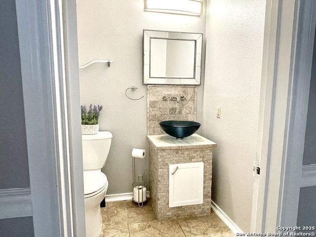 Image 14 of 37 For 9306 Sunlit  