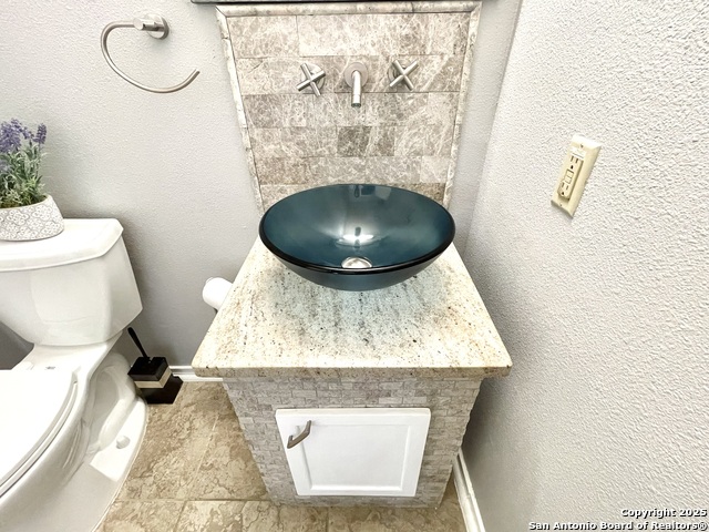 Image 15 of 37 For 9306 Sunlit  