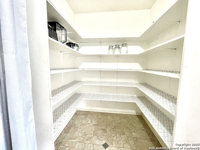 Image 26 of 37 For 9306 Sunlit  