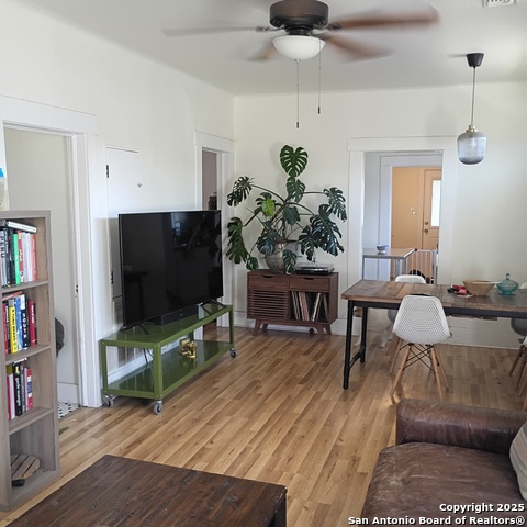 Image 3 of 11 For 646 Canton