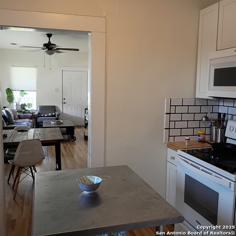 Image 5 of 11 For 646 Canton