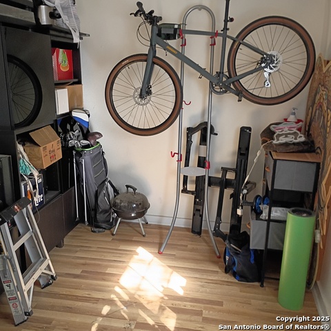 Image 9 of 11 For 646 Canton