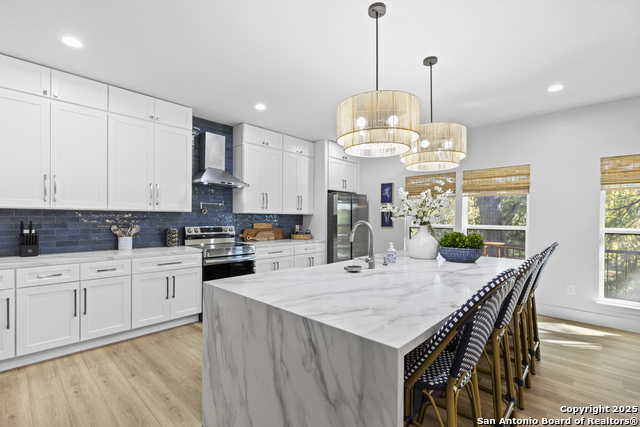 Image 19 of 50 For 6789 River