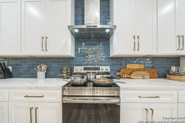 Image 20 of 50 For 6789 River