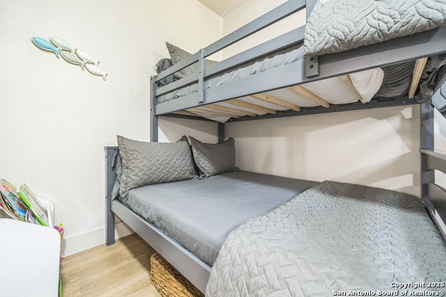 Image 39 of 50 For 6789 River