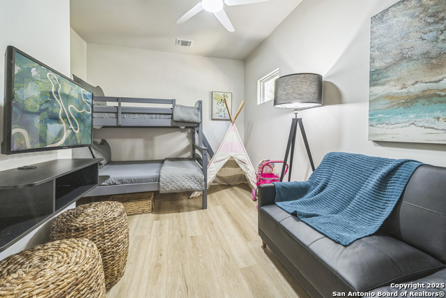 Image 40 of 50 For 6789 River