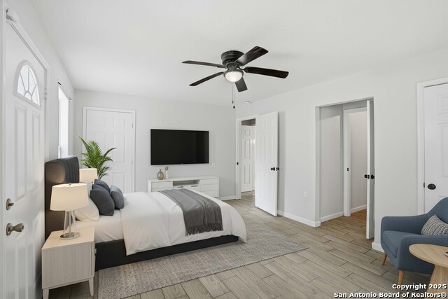 Image 18 of 49 For 807 Ne Frontage Rd.