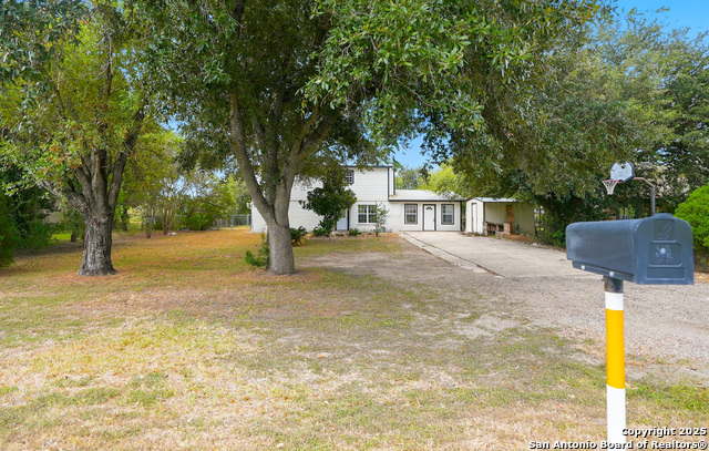 Image 35 of 49 For 807 Ne Frontage Rd.