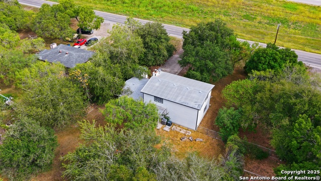 Image 48 of 49 For 807 Ne Frontage Rd.