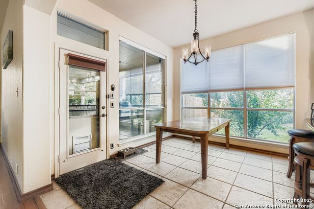 Listing photo id 10 for 34 Sable Hts