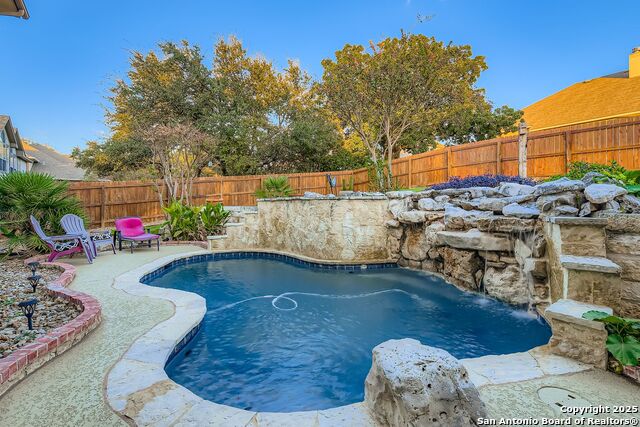 Listing photo id 2 for 34 Sable Hts