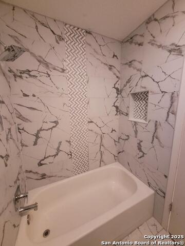 Image 14 of 62 For 9567 Millers Ridge