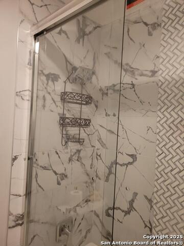 Image 16 of 62 For 9567 Millers Ridge