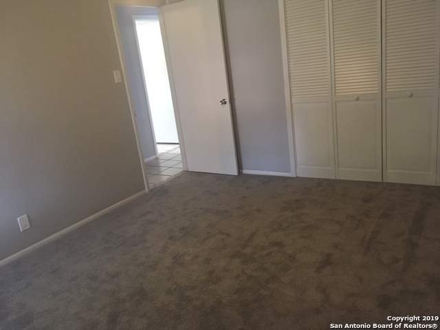 Image 21 of 62 For 9567 Millers Ridge