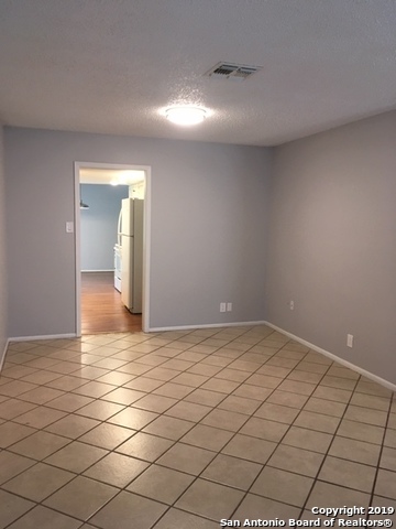 Image 5 of 62 For 9567 Millers Ridge