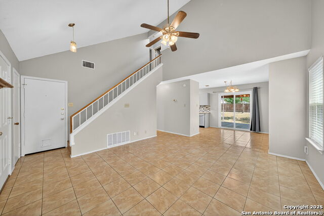 Image 2 of 19 For 7514 Rimhurst