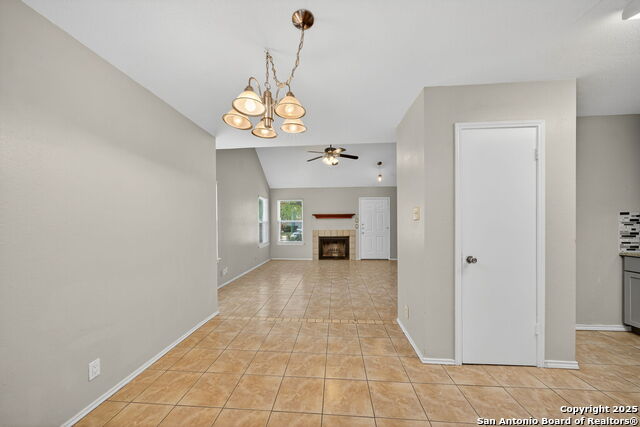 Image 9 of 19 For 7514 Rimhurst