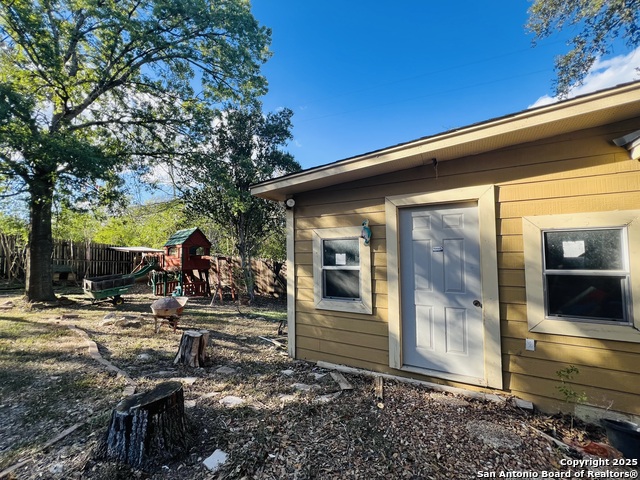 Image 10 of 38 For 3407 Kashmuir