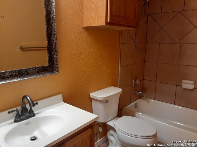 Image 10 of 15 For 426 Cantrell