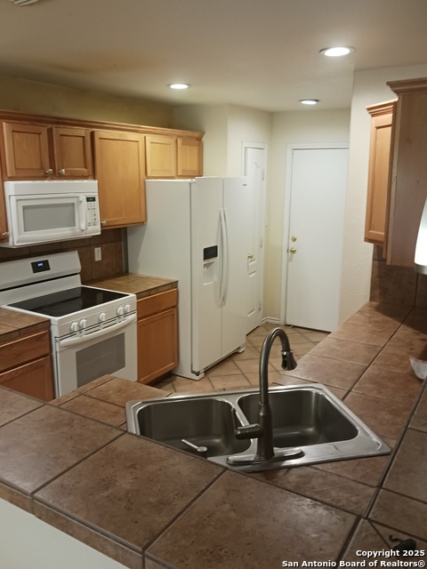 Image 6 of 15 For 426 Cantrell