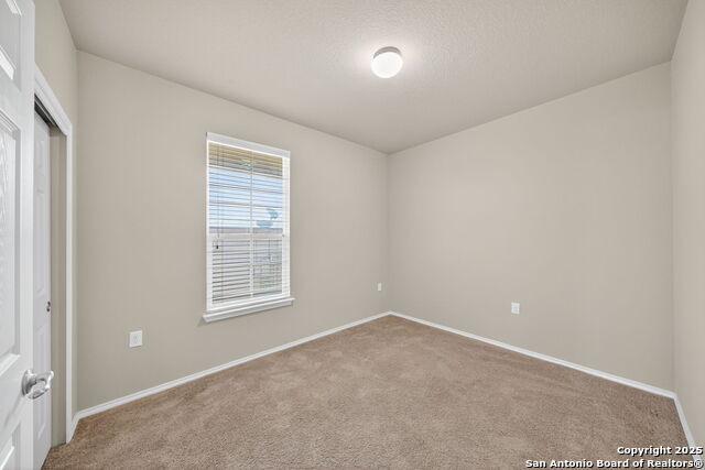 Image 21 of 29 For 3906 Adair Blf