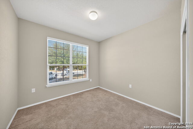 Image 23 of 29 For 3906 Adair Blf