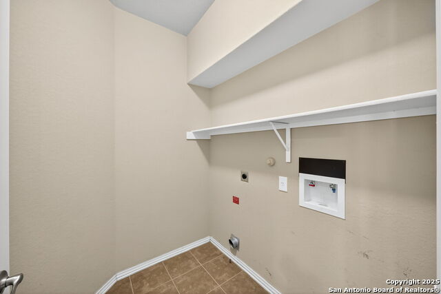 Image 25 of 29 For 3906 Adair Blf