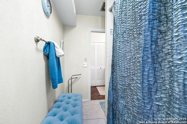 Image 24 of 45 For 619 Strings  619