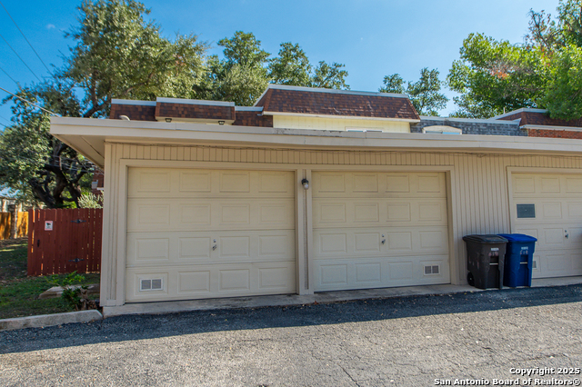 Image 39 of 45 For 619 Strings  619