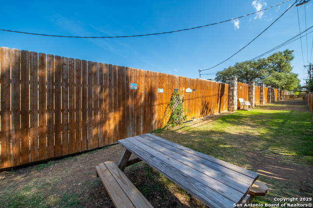 Image 43 of 45 For 619 Strings  619