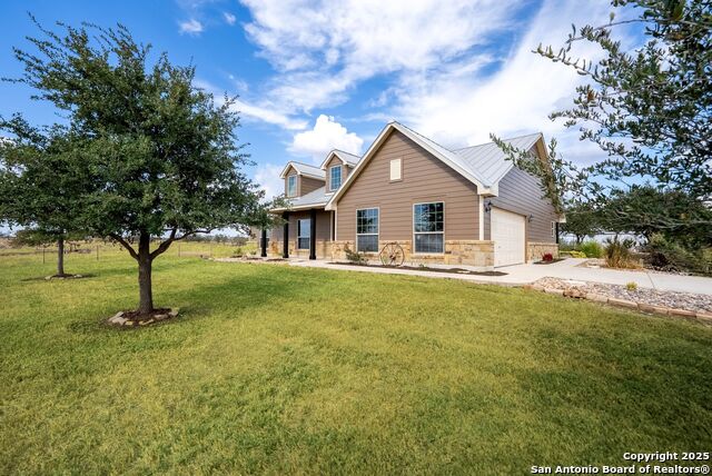 Image 2 of 109 For 14033 Fm 775