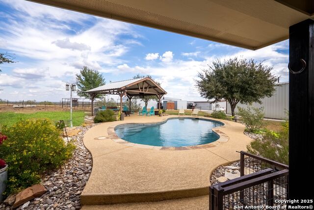 Image 33 of 109 For 14033 Fm 775